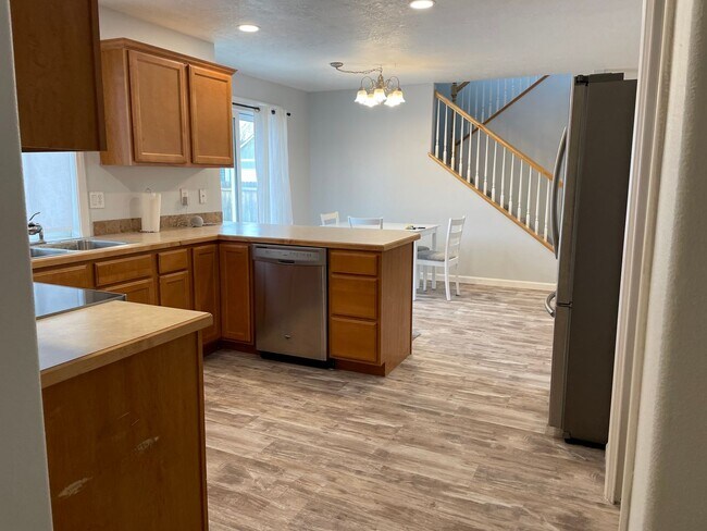 Building Photo - Beautiful Updated Nampa Home!