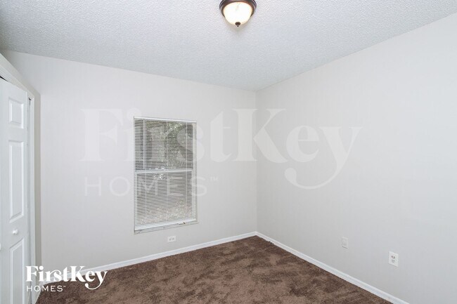 Building Photo - 113 Marsh St