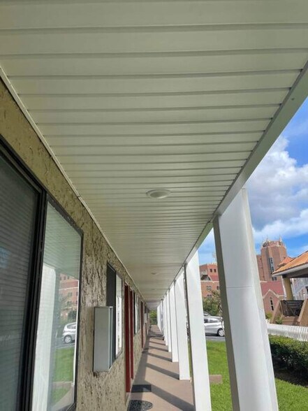 Building Photo - 253 Hayden Rd