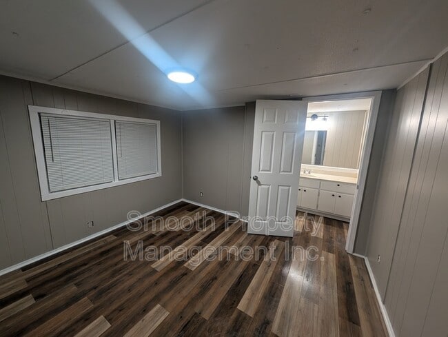 Building Photo - 4355 Trailer Park Ct