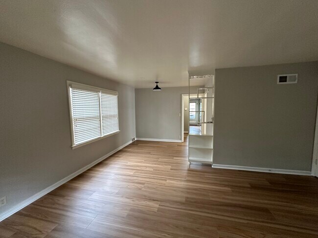 Dinning area - 2030 N 86th St