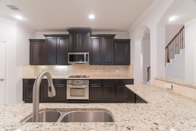 Building Photo - 11 Sawbridge Cir