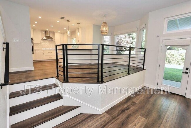 Building Photo - 2696 Prestwick Dr