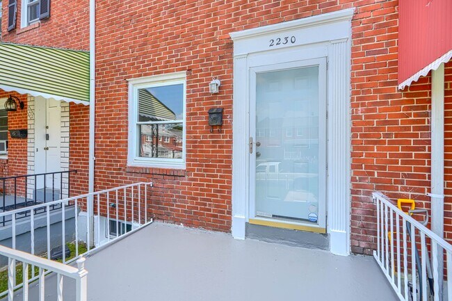 Building Photo - 2230 Coralthorn Rd