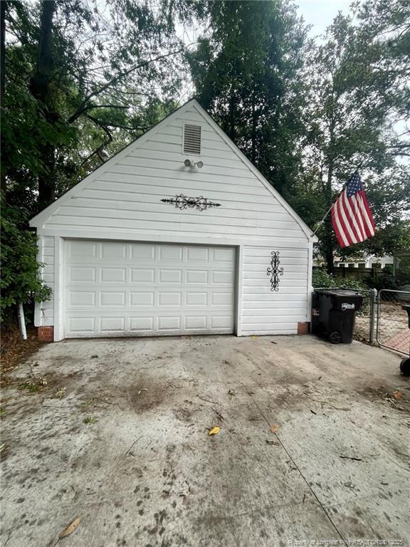 Building Photo - 238 Pinecrest Dr
