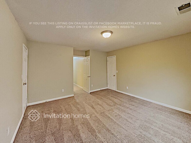 Building Photo - 8220 River Mill Ct