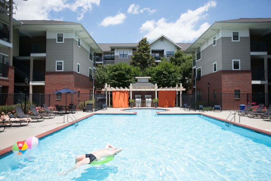 Monroe Place Apartments 2000 NE Monroe Pl Atlanta GA 30324