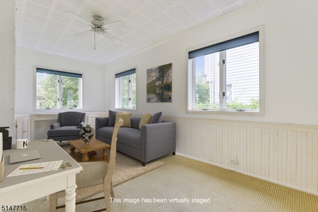 Building Photo - 136 Stanmore Pl