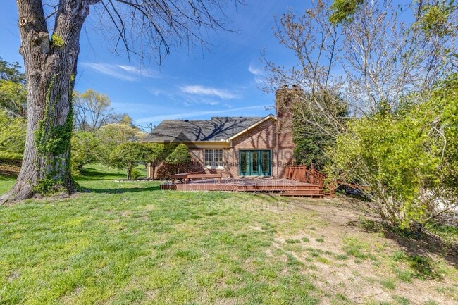 Building Photo - 1227 Carl Seyfert Memorial Dr