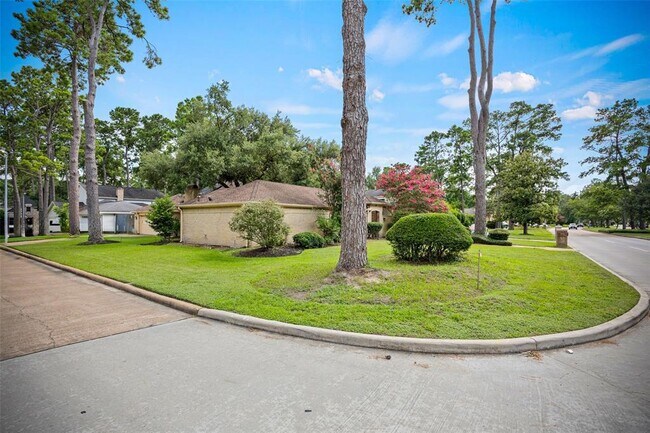 Building Photo - 10703 Cypresswood Dr
