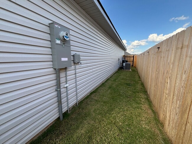 Building Photo - THE COVE AT VILLAGGIO NEAR BAFB