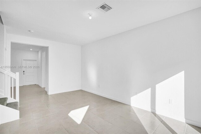 Building Photo - 2542 SE 29th St