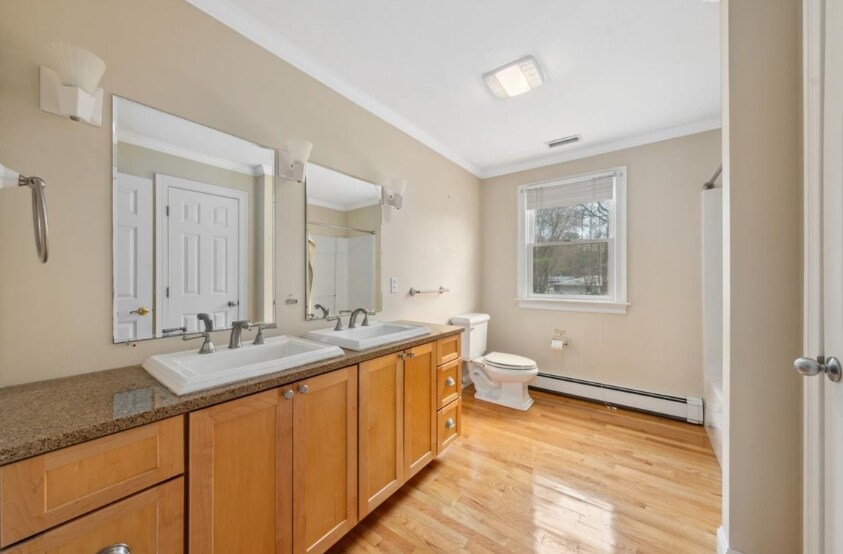 Building Photo - 1 Glenbrook Rd