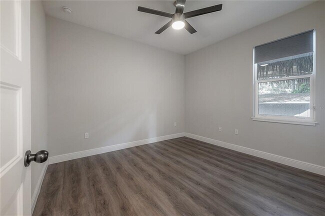 Building Photo - 6804 N 17th St
