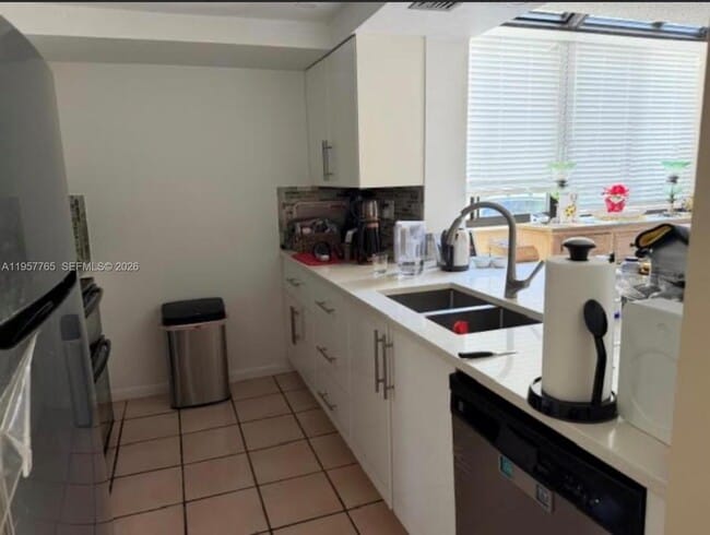 Building Photo - 3089 NE 183rd Ln