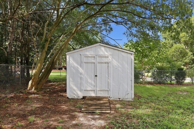 Building Photo - 135 Virginia Ln