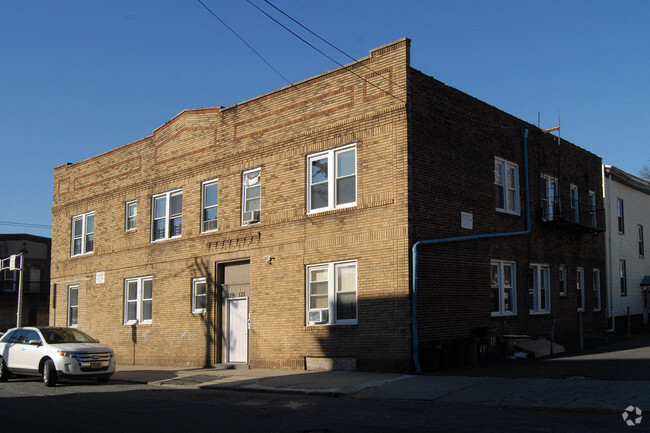 Building Photo - 119-121 Bragaw Ave