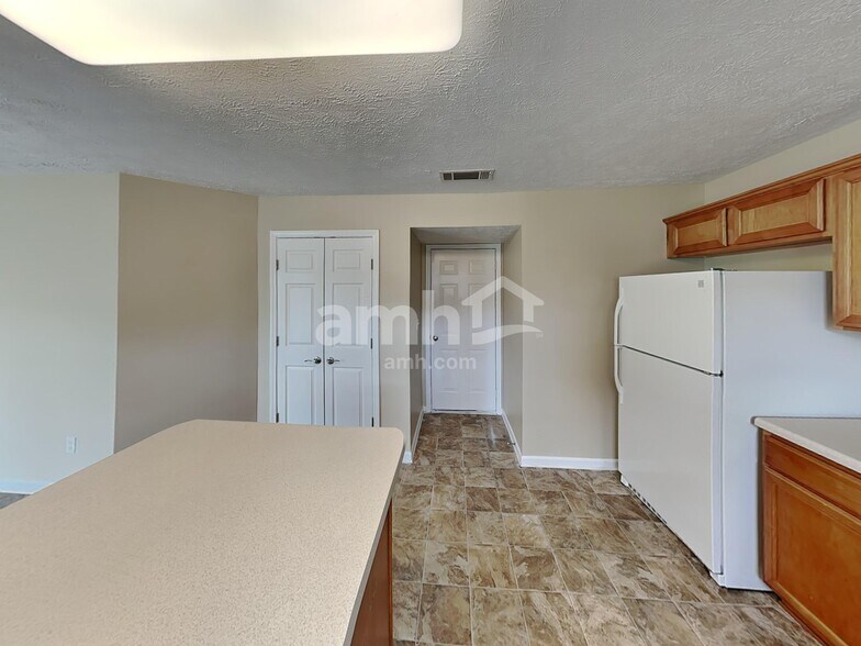 Building Photo - 4006 Pennick Ct