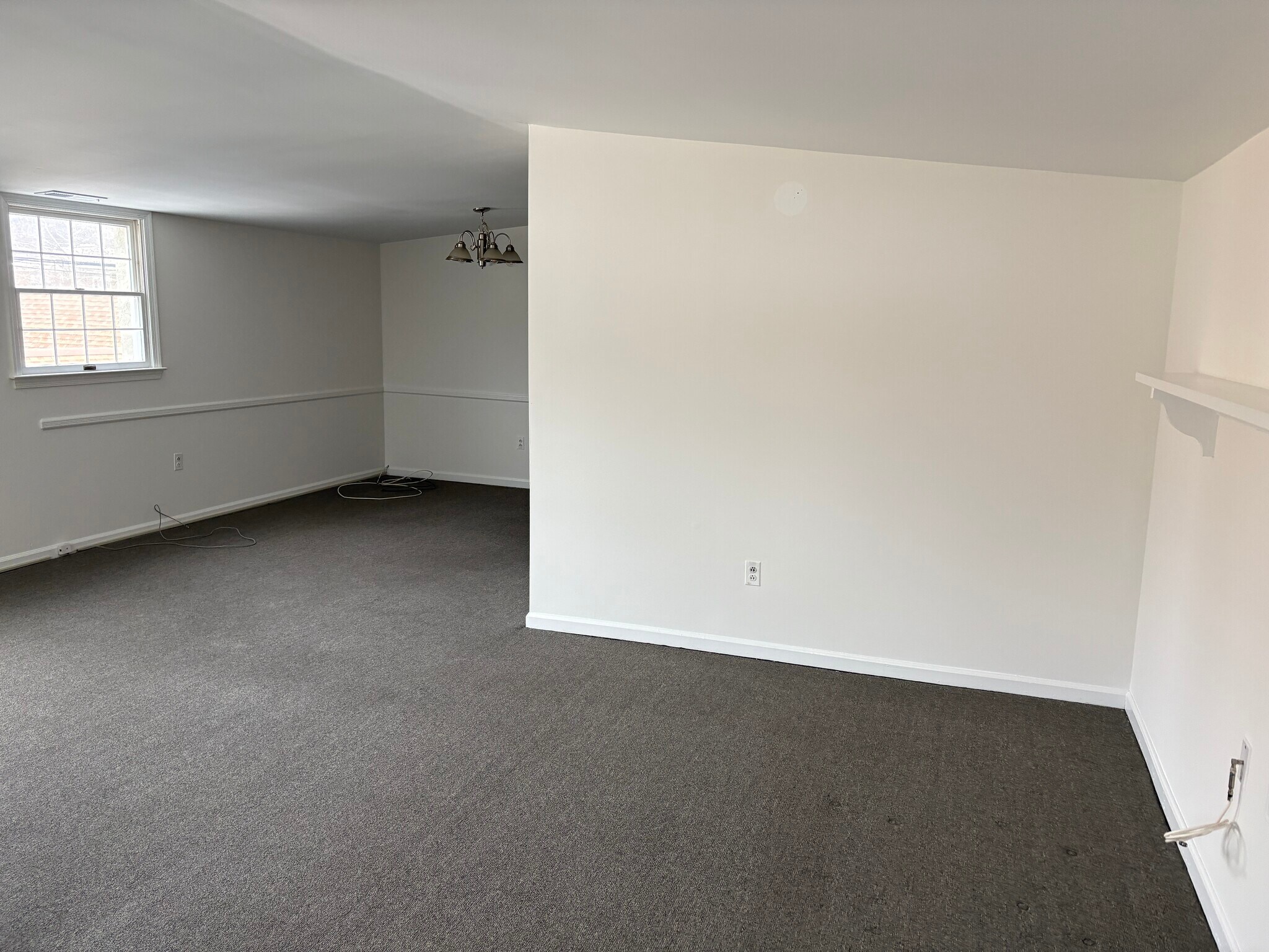 Building Photo - 809 N Bethlehem Pike