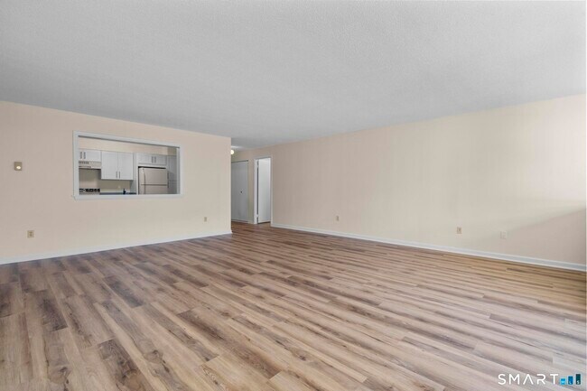 Building Photo - 1460 Elm St