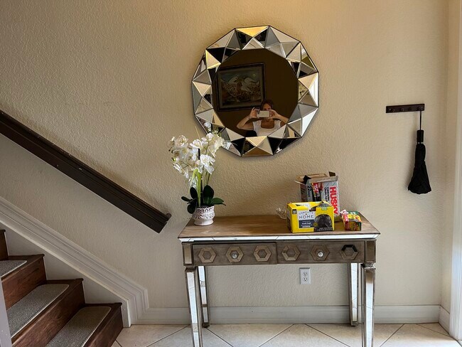 Building Photo - 4991 Bonsai Cir