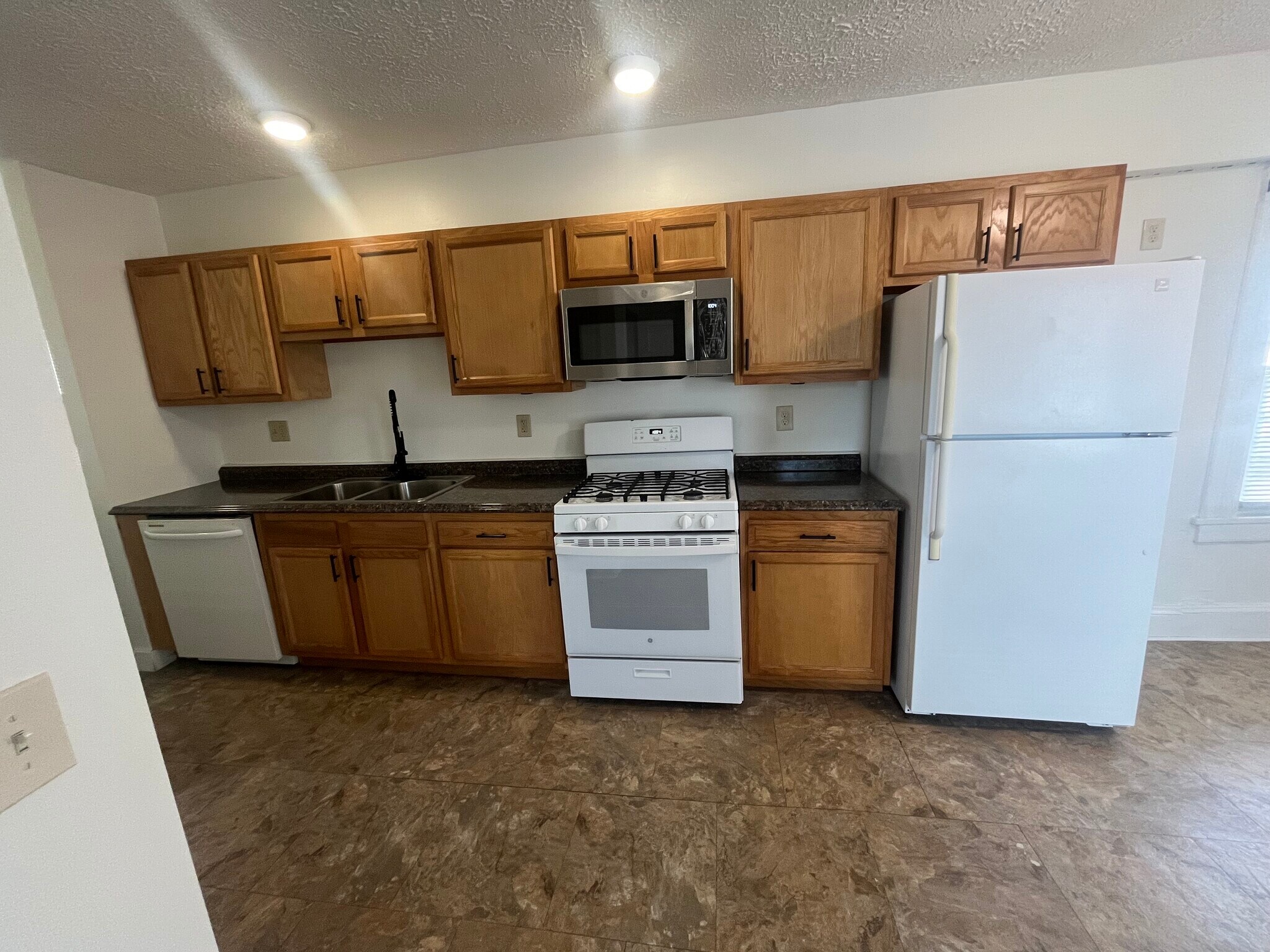 Kitchen - 704 Enfield St