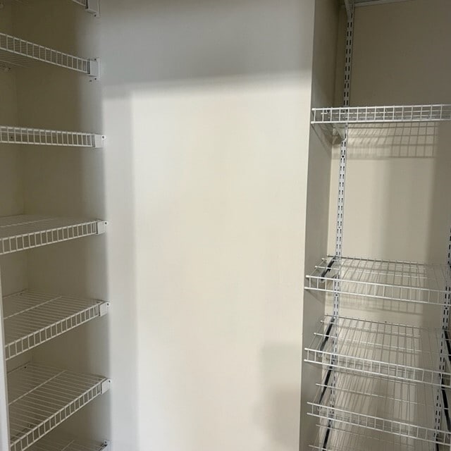 Building Photo - 1043 Jade Ln