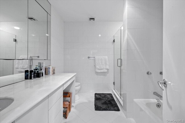 Building Photo - 90 Rodeo Dr