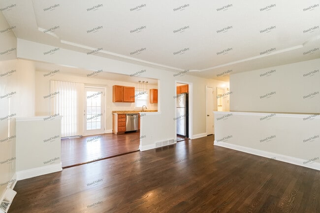 Building Photo - 13305 Winchester Ave