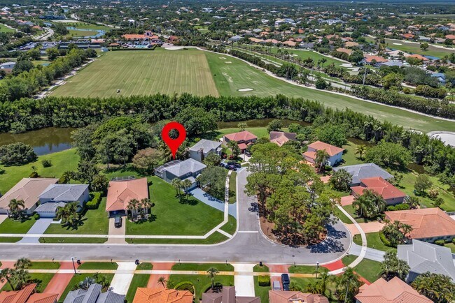 Building Photo - 1527 S Club Dr