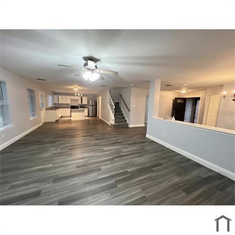 Building Photo - 114 Galloping Trail