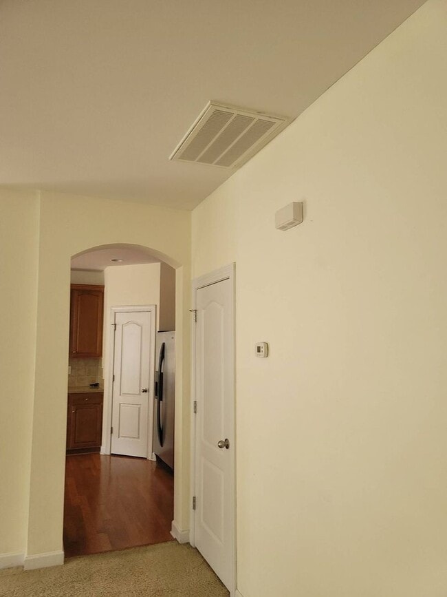 Building Photo - Nice Townhome off Providence Rd/485 South