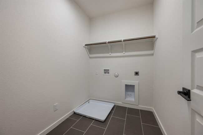 Building Photo - 2600 Gattis School Rd