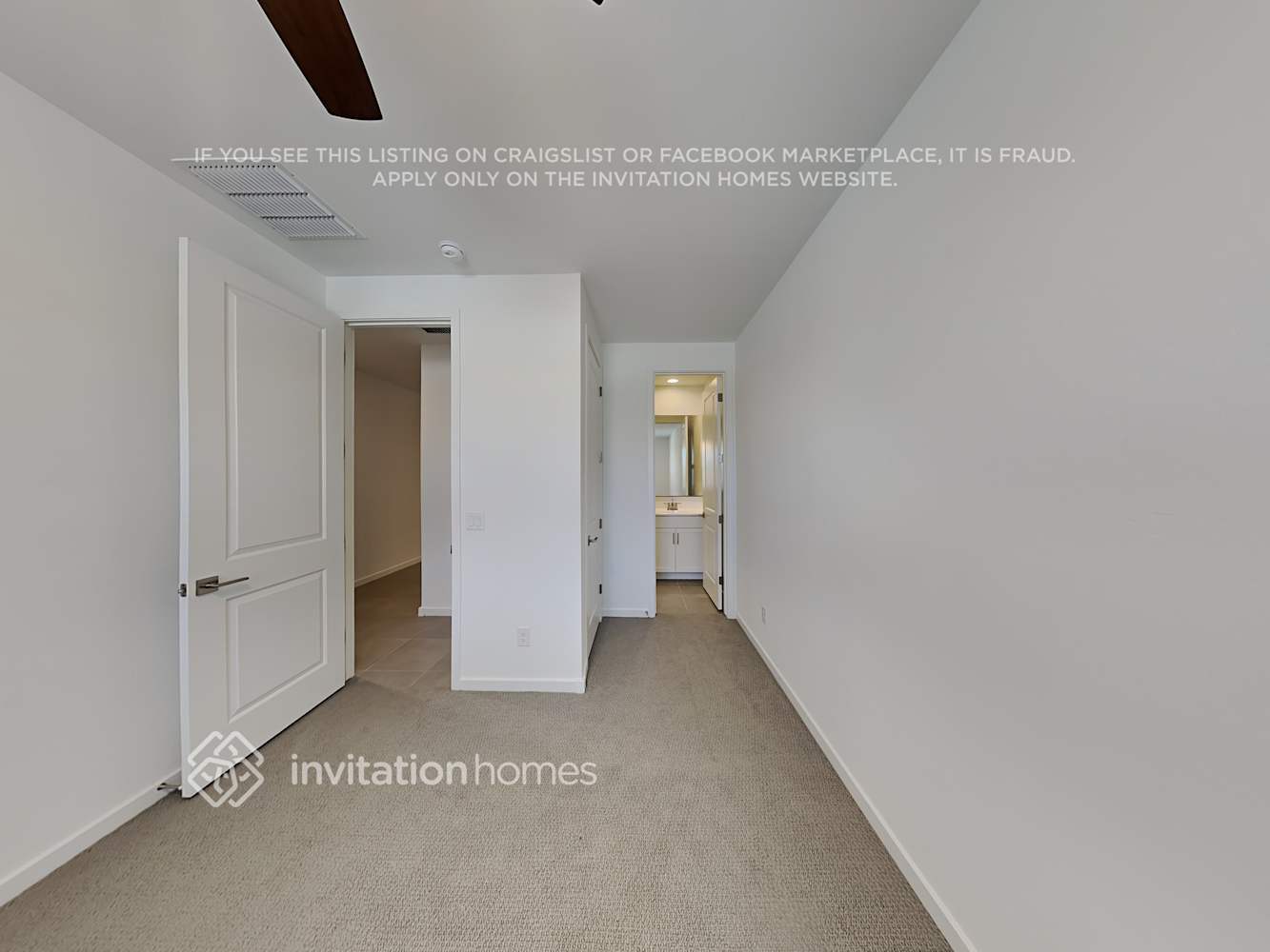 Building Photo - 17705 W Pinnacle Vista Dr