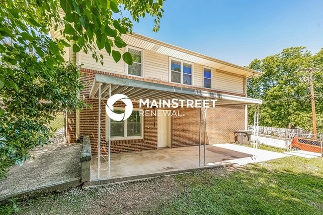 Building Photo - 3 Bedroom Pet-Friendly Home in Tarrant, AL with Main Street Renewal