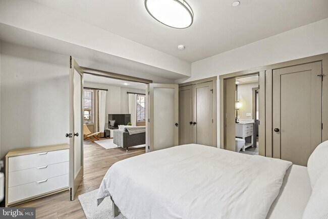 Building Photo - 3220 Grace St NW