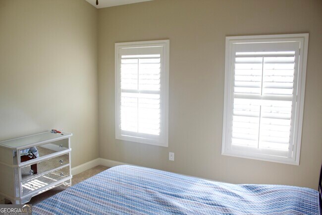 Building Photo - 2559 Willow Fld Xing
