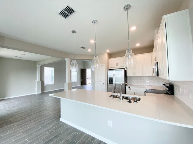 Building Photo - Awesome Home Ready for you in Winter Park