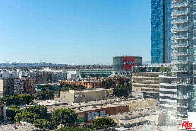 Building Photo - 1155 S Grand Ave