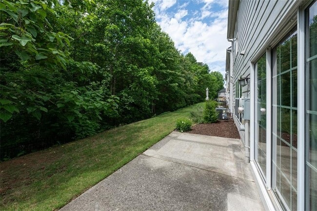 Building Photo - 331 Balaban Cir