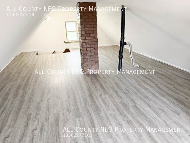 Building Photo - 723 E 156th St