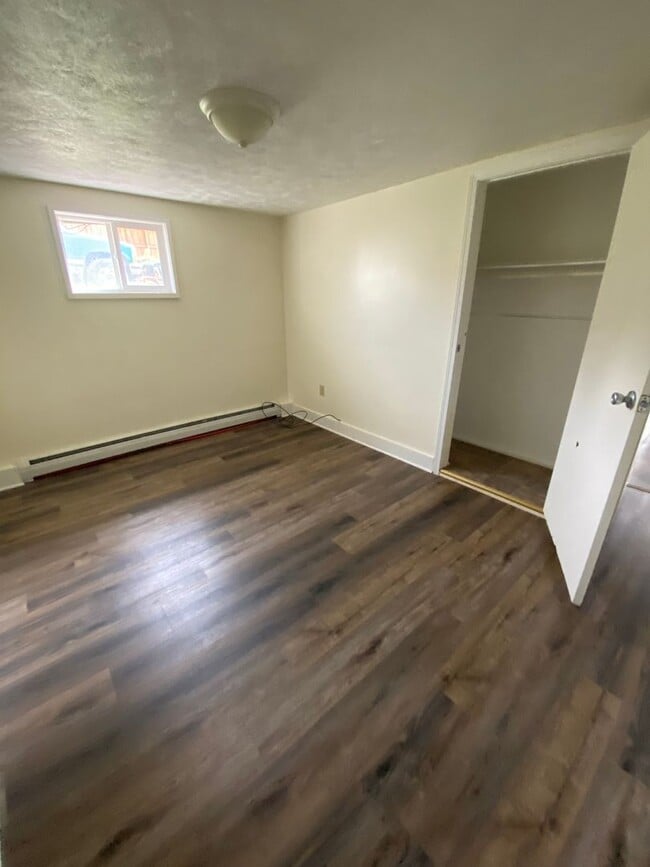 Building Photo - Stap Lane Community