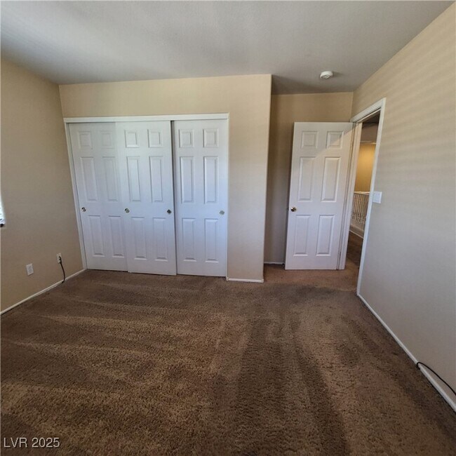 Building Photo - 1720 Flores Ln