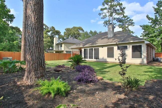 Building Photo - 11 S Creekmist Pl