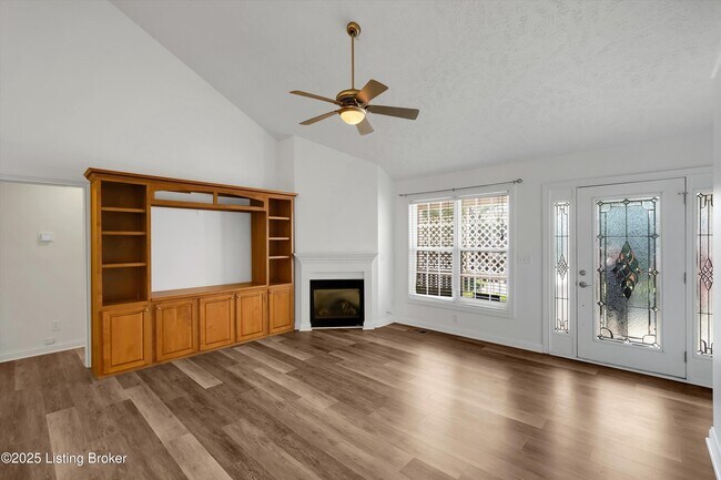 Building Photo - 12611 Bernay Pl