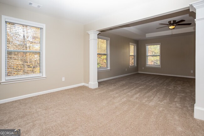 Building Photo - 2196 Greenwood Meadows Ln