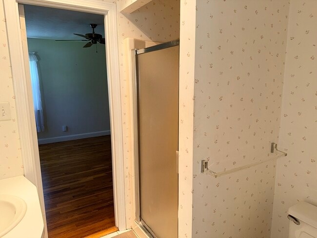 Building Photo - 28 Robinhood Rd