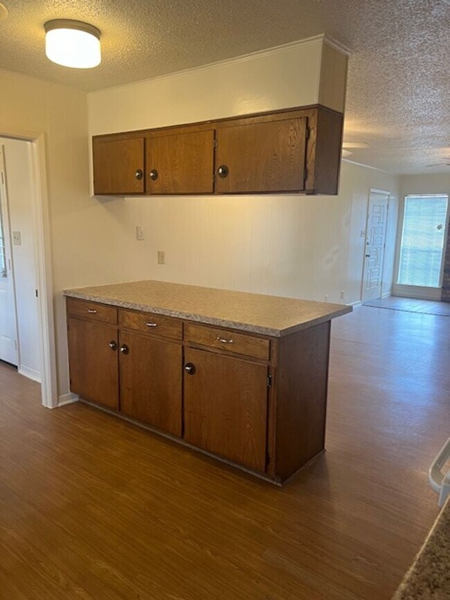 Building Photo - 2 bed 1 bath Duplex in Georgetown