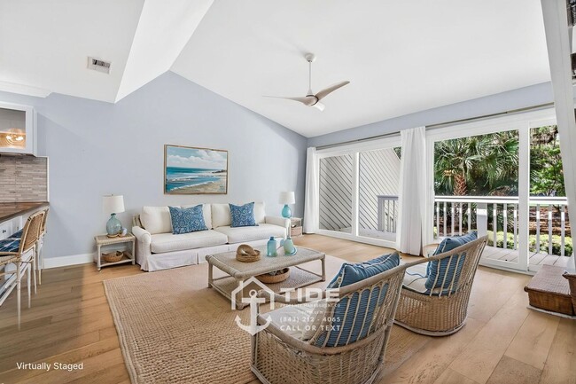 Building Photo - Quiet Coastal Living