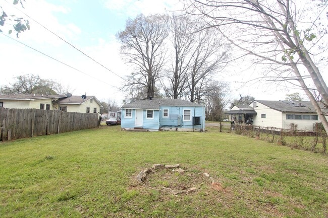 Building Photo - 1217 43rd St N